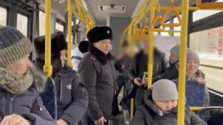 В Павлодаре провели социальный эксперимент под названием «Пьяный пассажир»