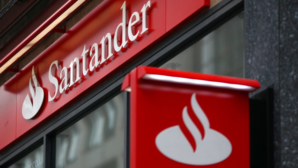 Акций Santander выросли после публикации плана выкупа на 1,5 млрд евро_bizmedia.kz