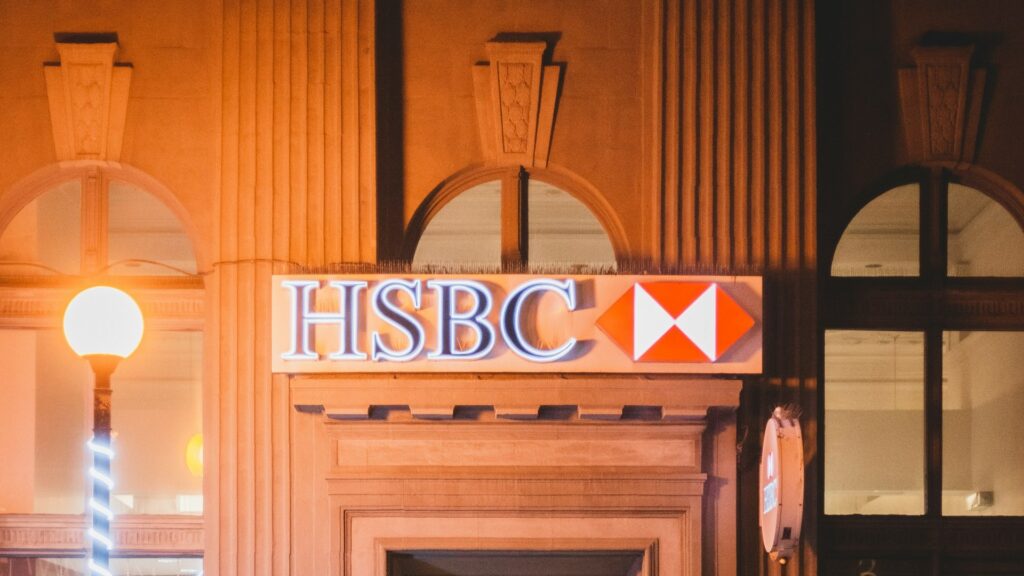 HSBC оказывает воздействие на британский рынок_bizmedia.kz