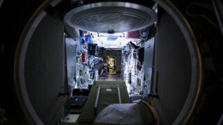 Космонавты МКС исследуют Землю в виртуальной реальности