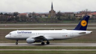 Наземный персонал Lufthansa проведет забастовку во вторник — профсоюз