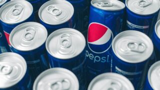 PepsiCo сигнализирует о снижении спроса из-за повышения цен с редким падением продаж