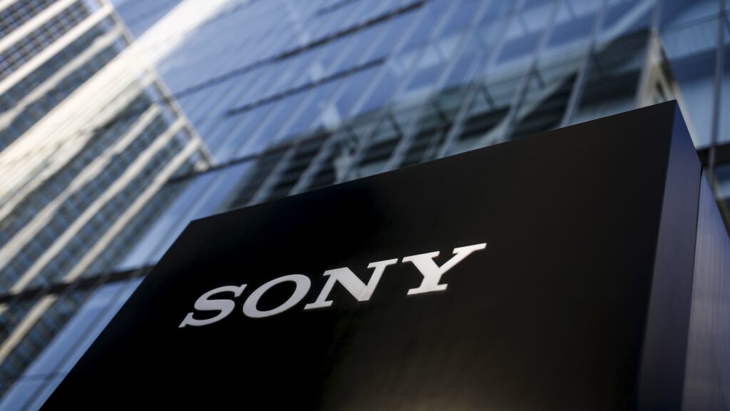 Логотип Sony на здании