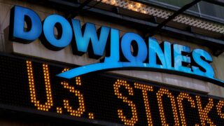 Рост S&P 500 и Dow на фоне увеличения розничных продаж