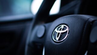 Toyota не дала ответа на требования профсоюза во втором раунде переговоров о зарплате