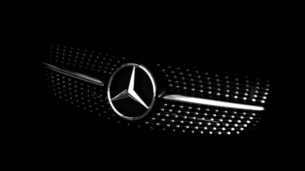 Время покупать акции Mercedes, считает Jefferies