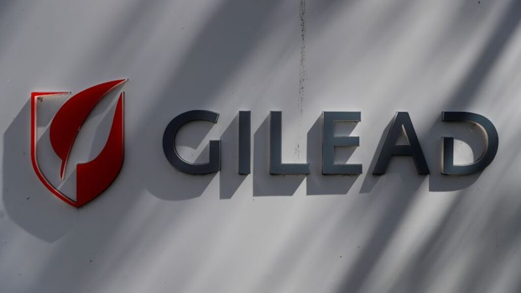 Выручка Gilead снизилась на 4%, оральное противовирусное средство от COVID провалило испытания