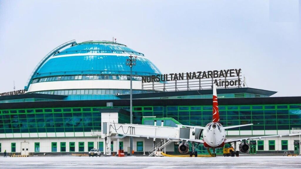 Вид на международный аэропорт Астаны