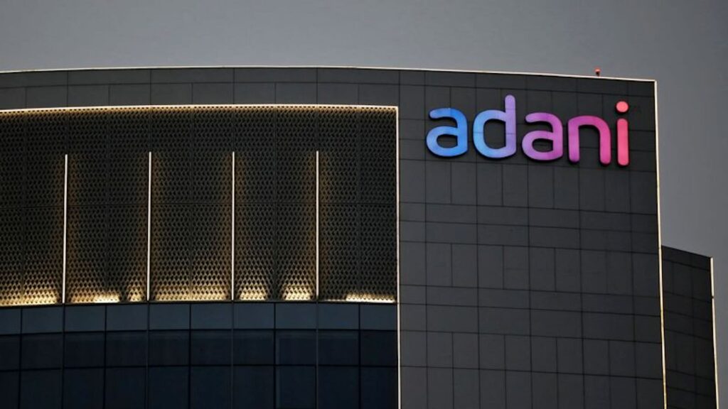 Adani Group выводит на рынок первую долларовые облигации после доклада Hindenburg - BBG