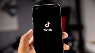В Кыргызстане власти закрыли доступ к TikTok