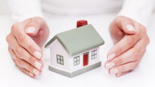 Число сделок на рынке индивидуального жилья в Казахстане за февраль показали рост