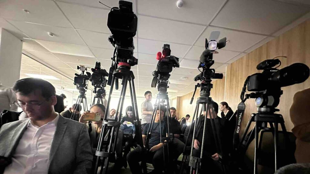 Журналисты на судебном заседании по делу Куандыка Бищимбаева