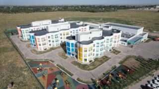 Где в Алматы строят пять пристроек к школам почти на 2000 мест