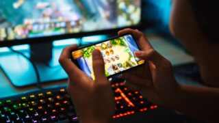 В Алматы запущен пилотный проект SIM KIDS