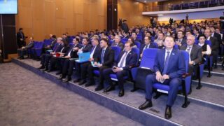 Глава Минэнерго обсудил производство сжиженного газа в Казахстане