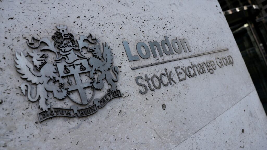 London Stock Exchange Group объявила об обратном выкупе акций на сумму 1 миллиард фунтов