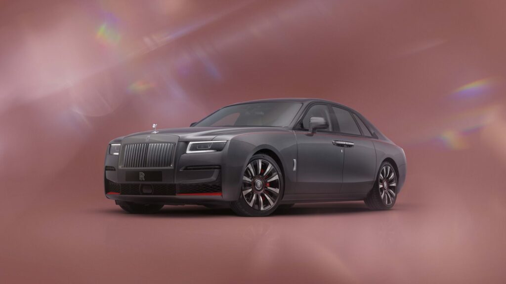 Автомобиль Rolls-Royce Ghost Prism