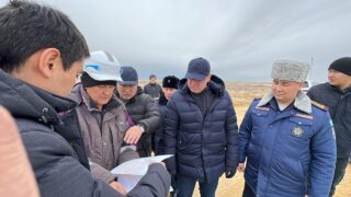 Руководитель МЧС осмотрел опасные участки в Атырауской области, где имеется угроза паводков