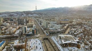 Рынок жилья в Алматы показал редкое явление — снижения стоимости аренды и покупки