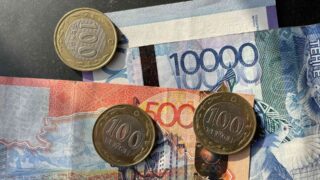 Сокращение депозитов, мошенники и три банка-героя: январский обзор