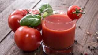Ученая объяснила, как томатный сок способствует укреплению сосудов