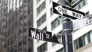 Американские фондовые фьючерсы не растут, Wall St ожидает данные по инфляции и доходами