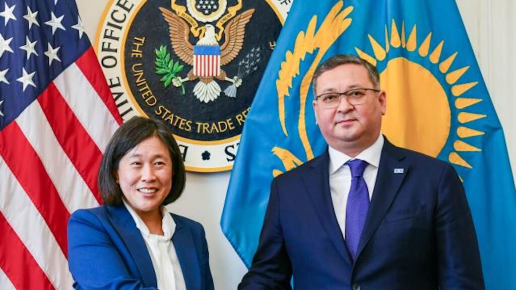 В ходе своего визита в Вашингтон, Заместитель Премьер-Министра и Министр иностранных дел Республики Казахстан Мурат Нуртлеу провел продуктивные переговоры с Торговым представителем США, Кэтрин Тай.