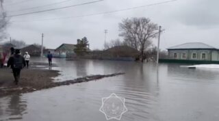 Большая вода идет на Петропавловск: власти начали принудительную эвакуацию в пригороде
