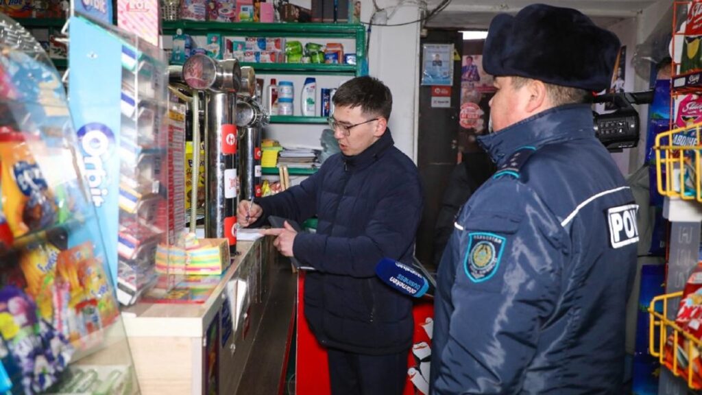 Проверка незаконной продажи насвая и снюсов продолжается в астанинском районе Нур