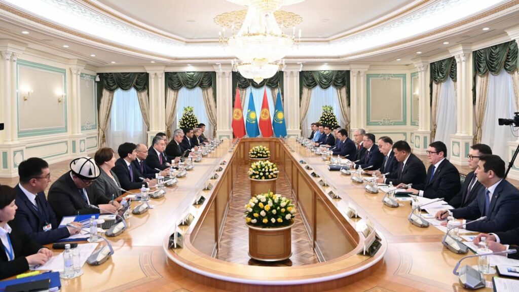 Делегации Казахстана и Кыргызстана в Акорде