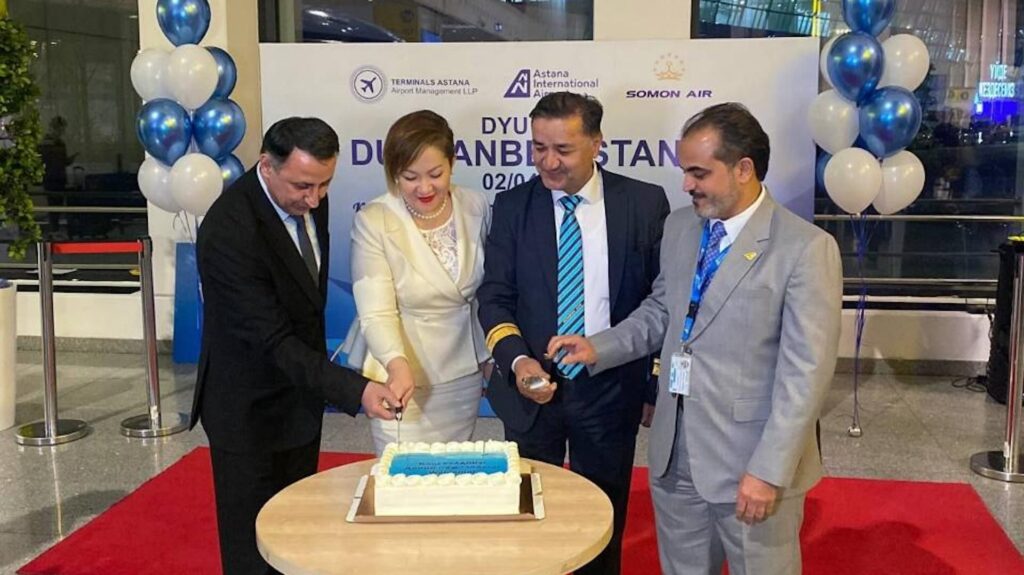 Торжественное открытие первого рейса по маршруту Душанбе - Астана - Душанбе авиакомпании Somon Air
