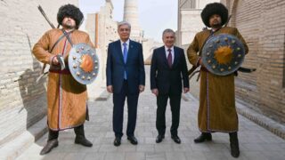 Токаев и Мирзиёев обсудили вопросы безопасности в Центральной Азии