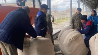 В Казахстане из-за паводков распечатали госрезерв