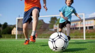 Совет родителям: как сократить расходы на детский спорт