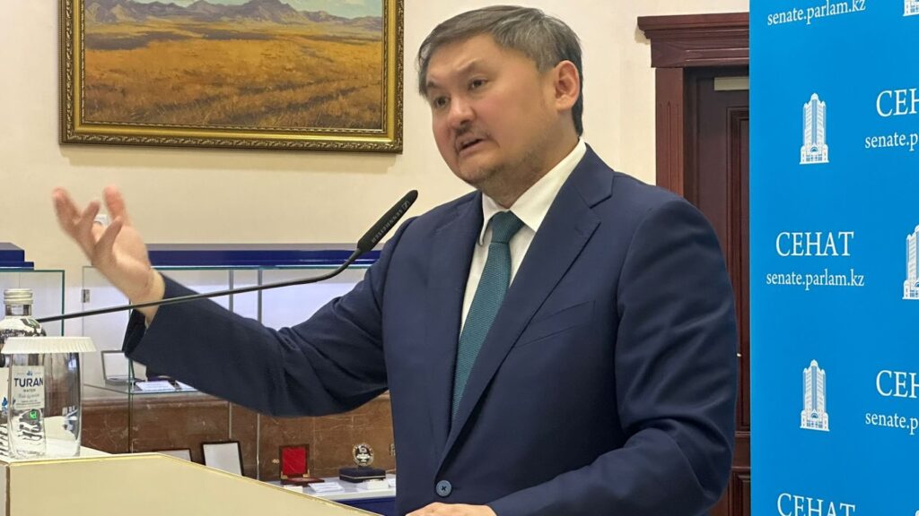 Министр науки и высшего образования Республики Казахстан Саясат Нурбек разъясняет скандал в "Болашаке"