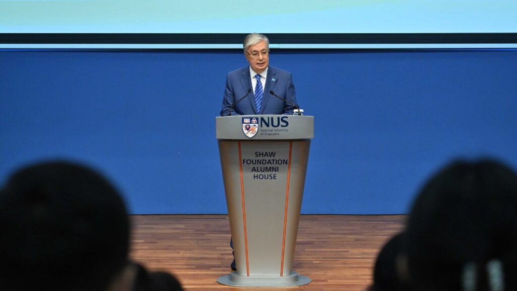 Токаев в Сингапуре принял участие в Казахско-сингапурском форуме ректоров