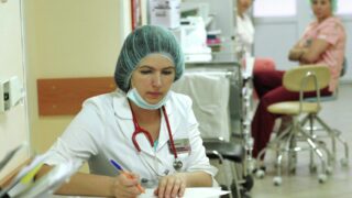 В Казахстане уточнили правила оценки профпригодности медиков