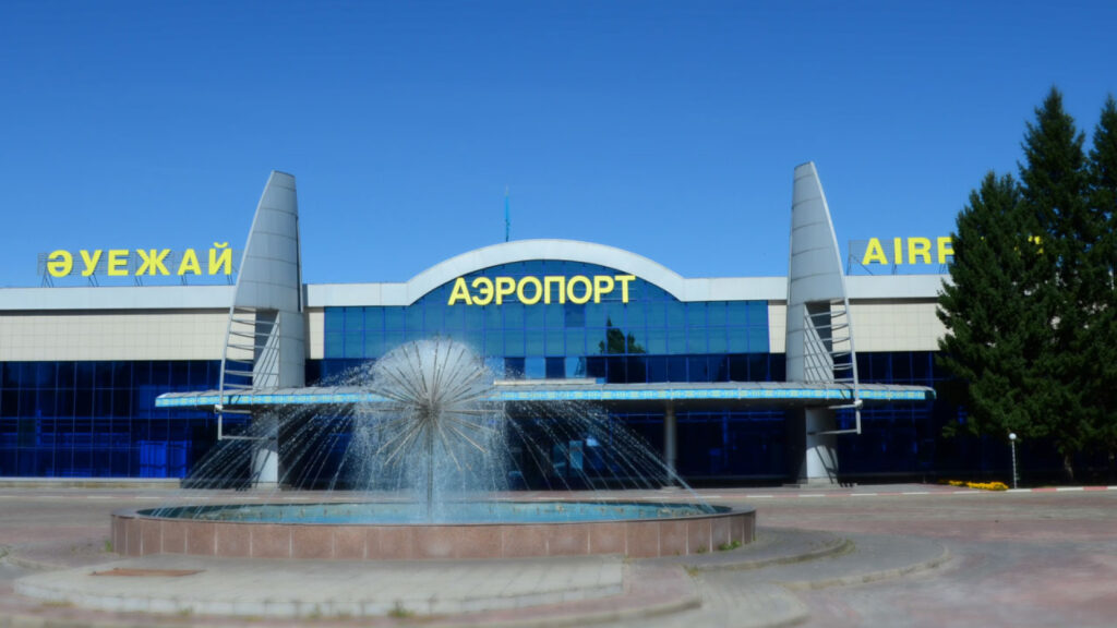 Здание аэропорта Усть-Каменогорска