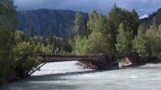 В ВКО обрушился старинный мост