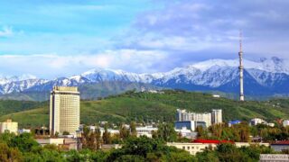 Среднемесячная зарплата в Алматы составила 454 тыс. тенге