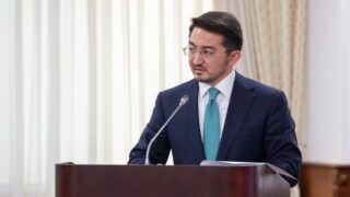 Глава Минцифры рассказал, считает ли он себя чиновником «старого Казахстана»