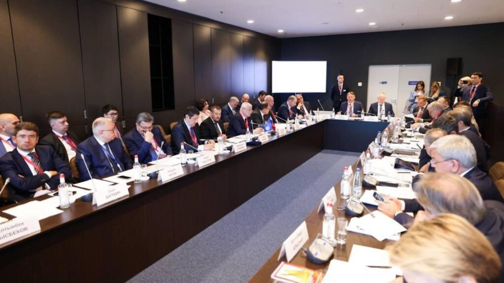 64-е заседание Электроэнергетического Совета СНГ, которое прошло в рамках XXVII международного экономического форума в Санкт-Петербурге.