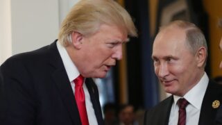 Путин и Трамп провели телефонные переговоры