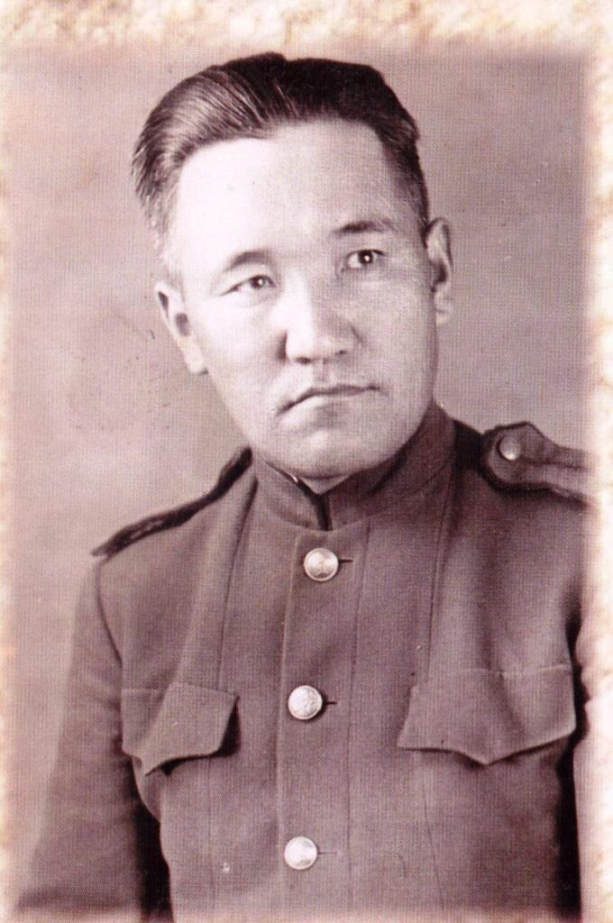 Айткали Султанович.