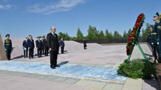 Касым-Жомарт Токаев почтил память репрессированных