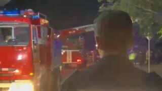 На страже безопасности: гвардейцы и пожарные эвакуировали жителей из горящего дома