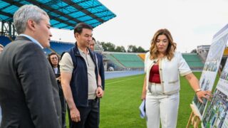 Аким проверил состояние Центрального стадиона и спортшколы в Алматы