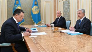 Бозумбаев доложил Президенту о развитии регионов и модернизации ЖКХ