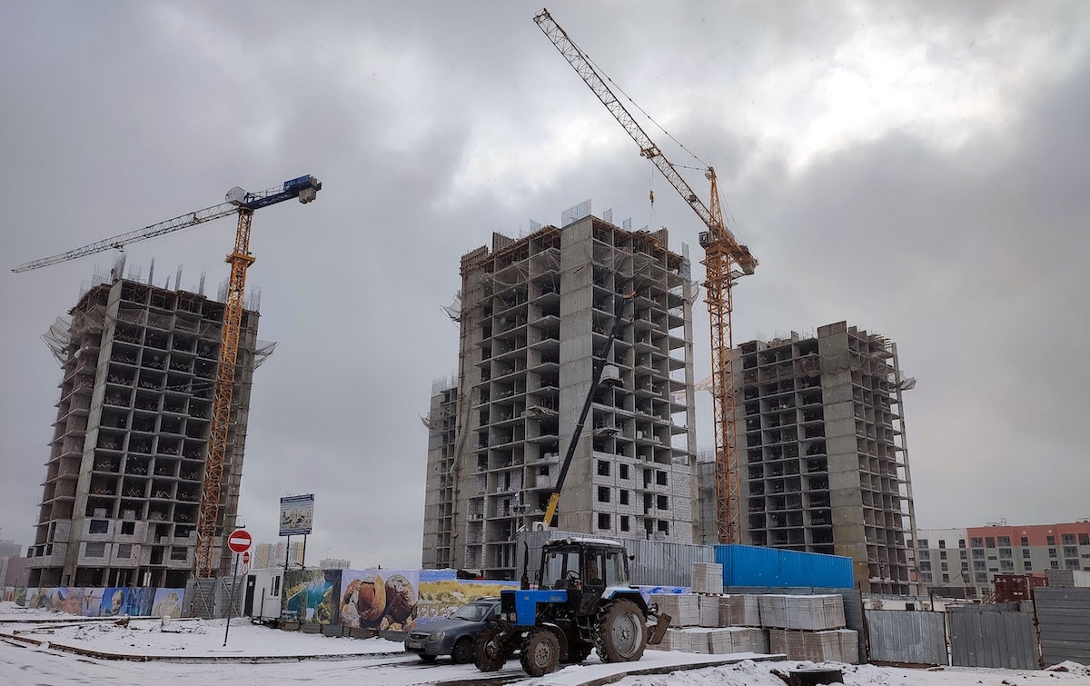 76 строительных объектов в Астане приостановлены из-за нарушений правил и отсутствия разрешительных документов