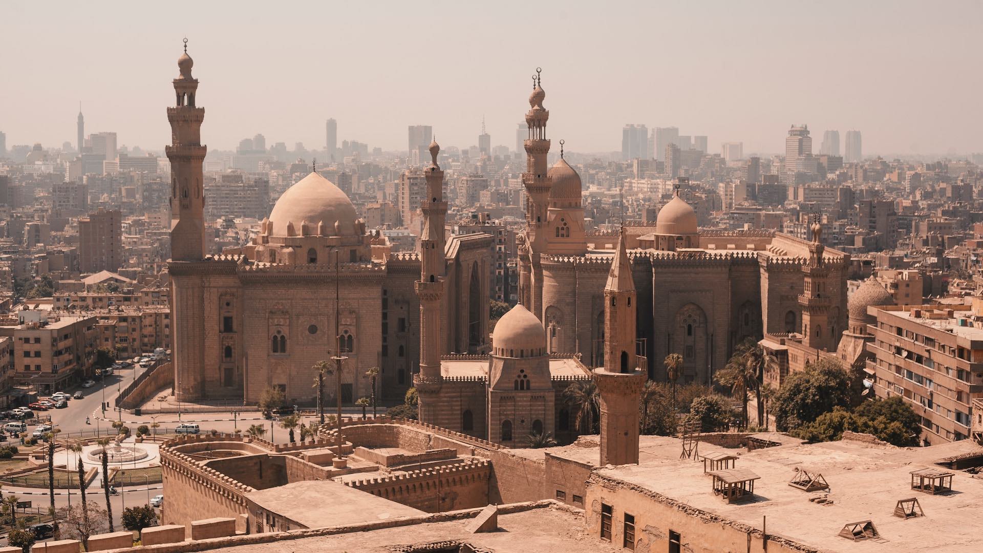 Египет вводит выездной сбор и налоги на товары и напитки для туристов